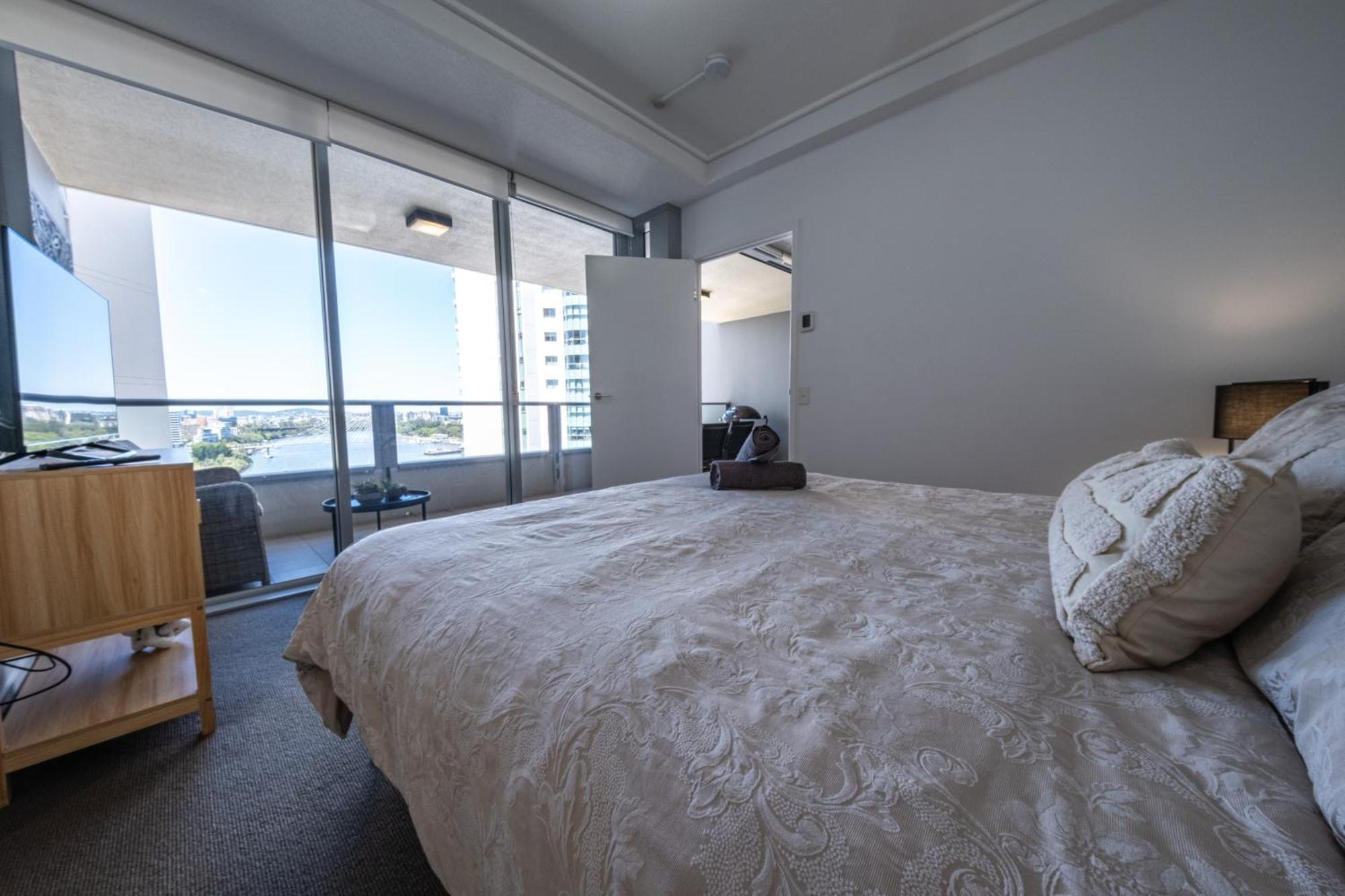 Brisbane City Luxury Riverfront Apartments Exterior foto